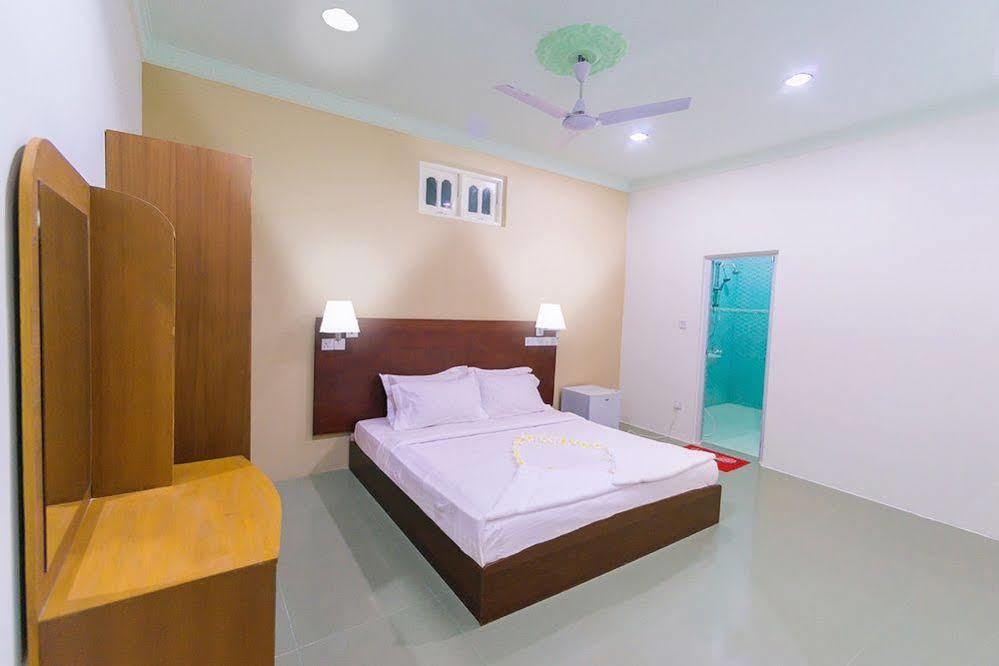 Mala Boutique Dhangethi Exterior photo
